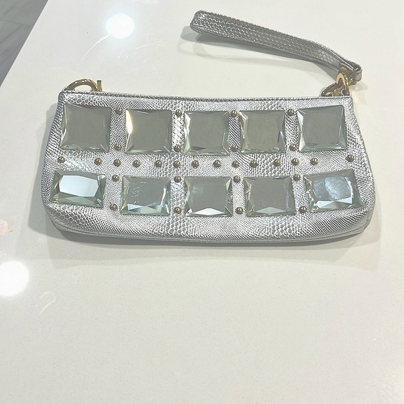 1990’s Statement Clutch w/Wrist Wrap, HEAVIER Piece, Silver Textured Back ,VTG - Picture 3 of 11